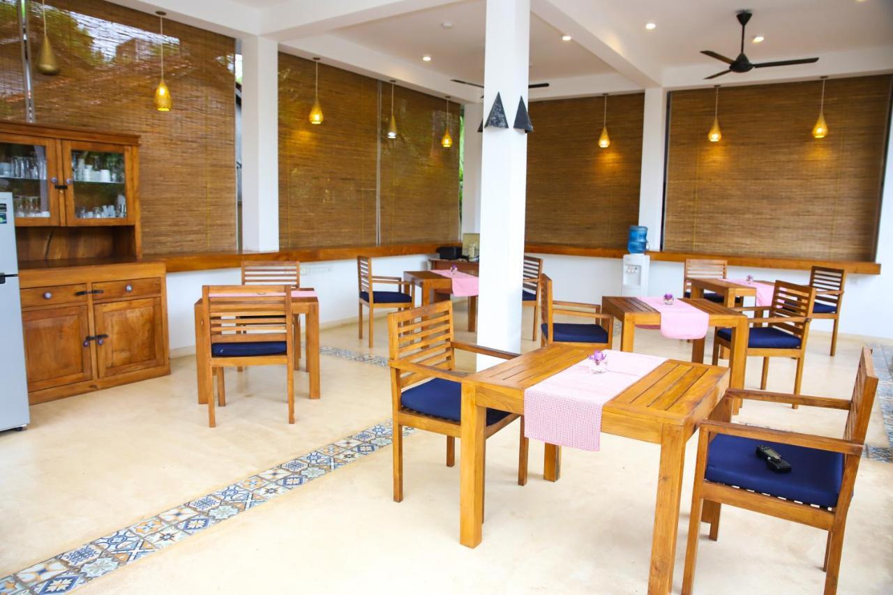 Sky And Sand Guesthouse Beruwala Exterior photo